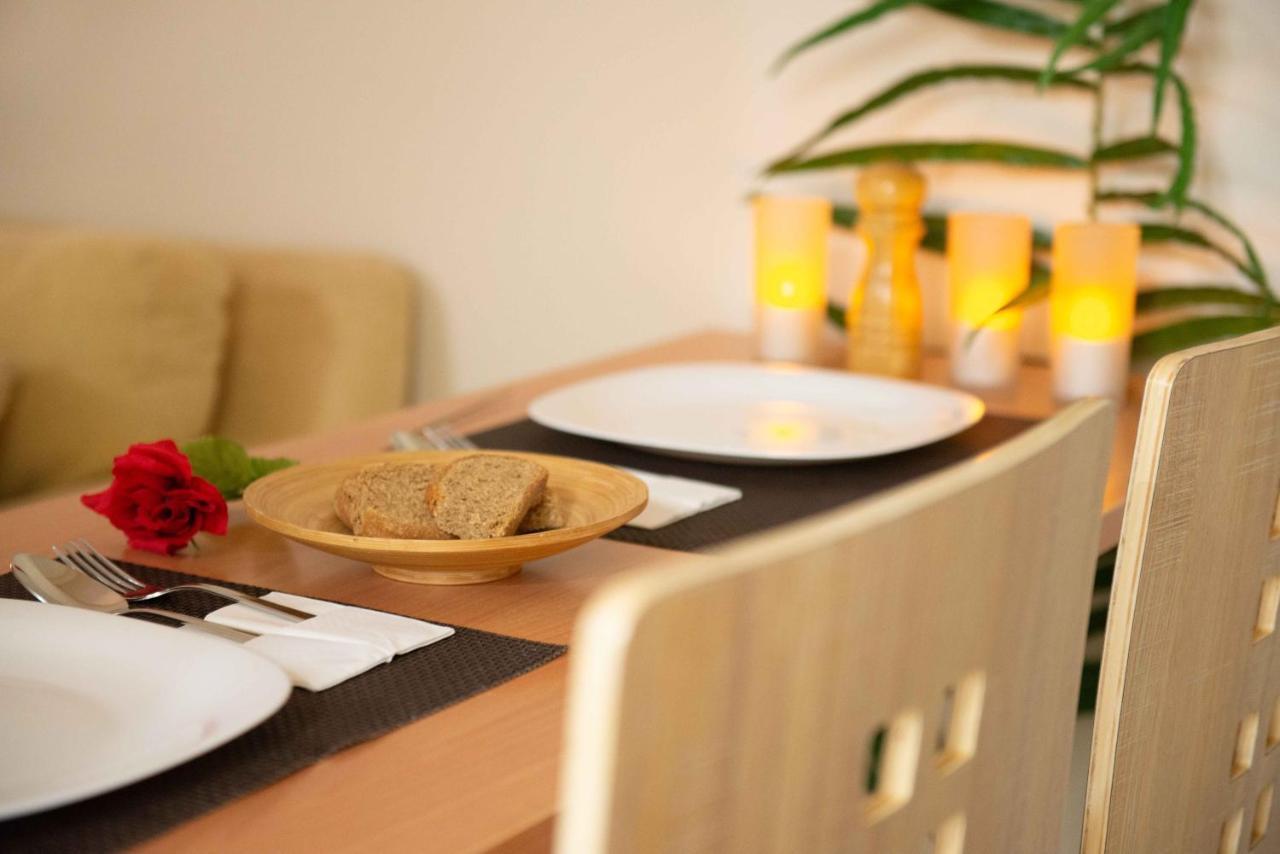 Filopappou Decent Apartment アテネ エクステリア 写真