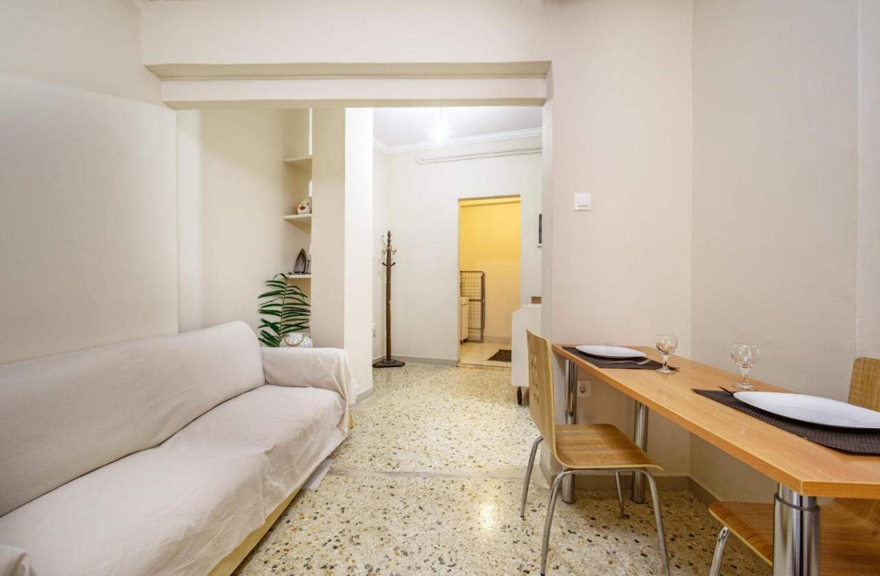 Filopappou Decent Apartment アテネ エクステリア 写真