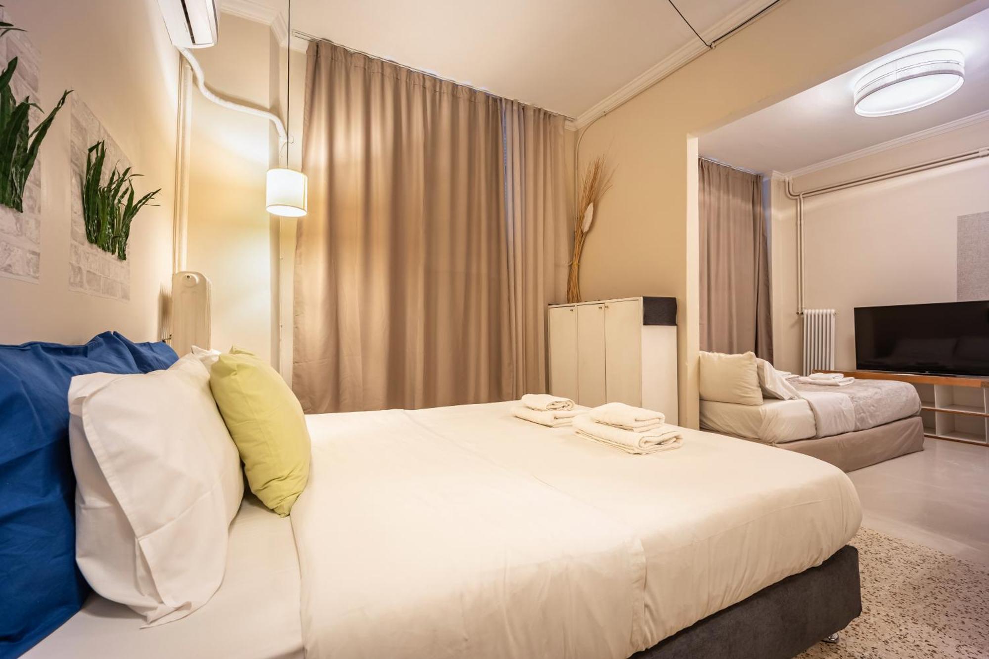 Filopappou Decent Apartment アテネ エクステリア 写真