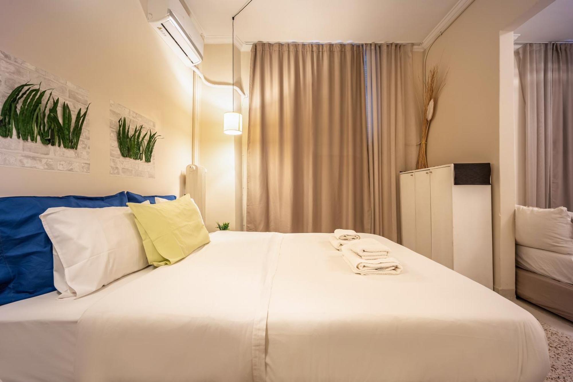 Filopappou Decent Apartment アテネ エクステリア 写真