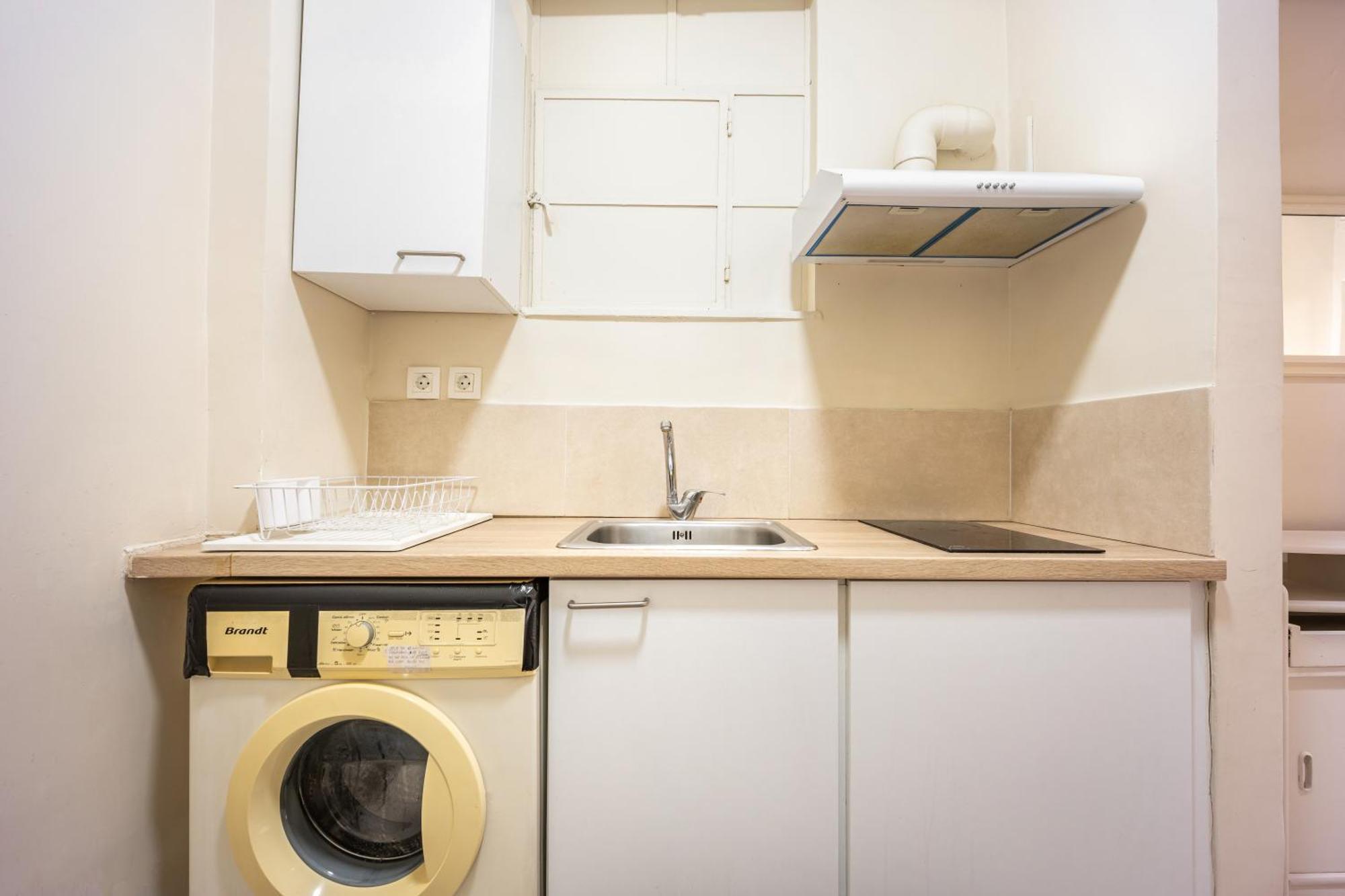 Filopappou Decent Apartment アテネ エクステリア 写真