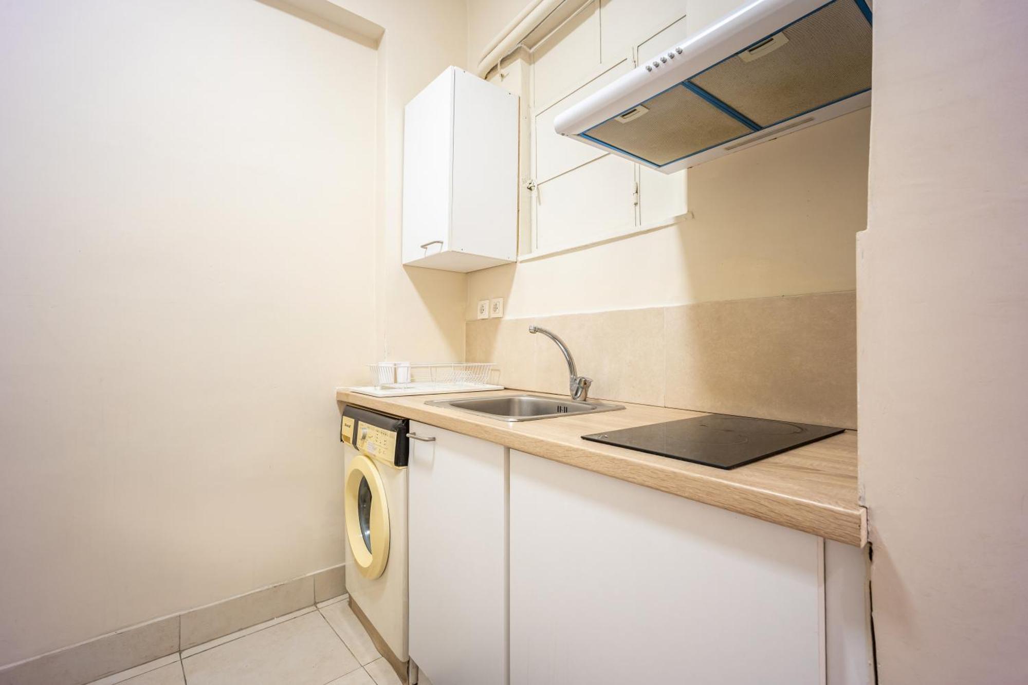 Filopappou Decent Apartment アテネ エクステリア 写真